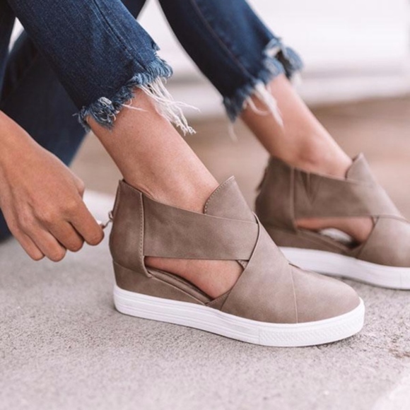 JEFFREY Cut out Sneakers -TAUPE - Picture 3 of 7